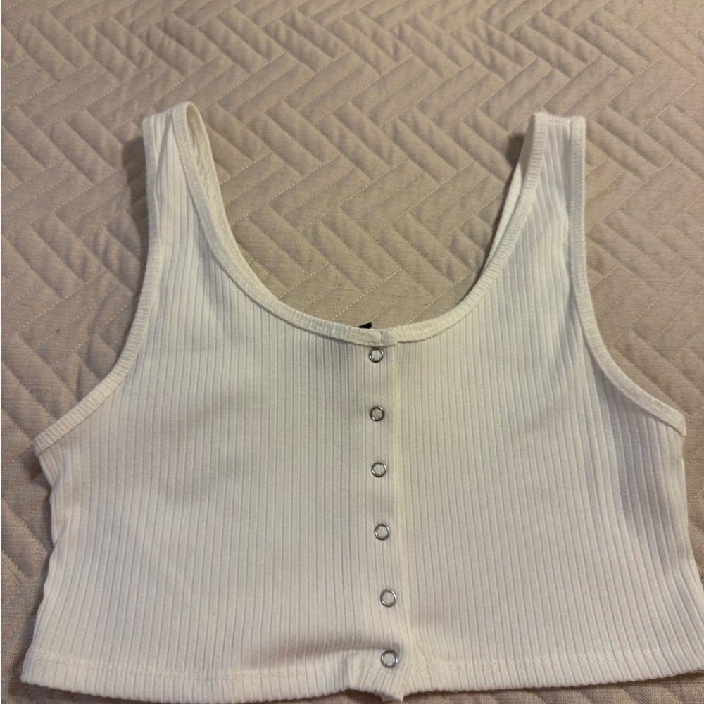 Forever 21 crop tank size